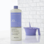 Ion Sensitive Scalp 20 Volume Creme Developer bottle, 32 oz, professional hair coloring product with smooth, creamy texture.