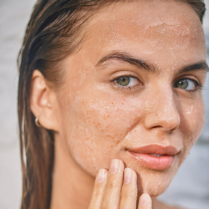 Clarins One-Step Gentle Exfoliating Cleanser | 3-In-1 Cleanser, Makeup Remover and Exfoliator | Boosts Radiance | Plant-Based Exfoliating Beads | All Skin Types | 4.3 Ounces - Durrett Recovery